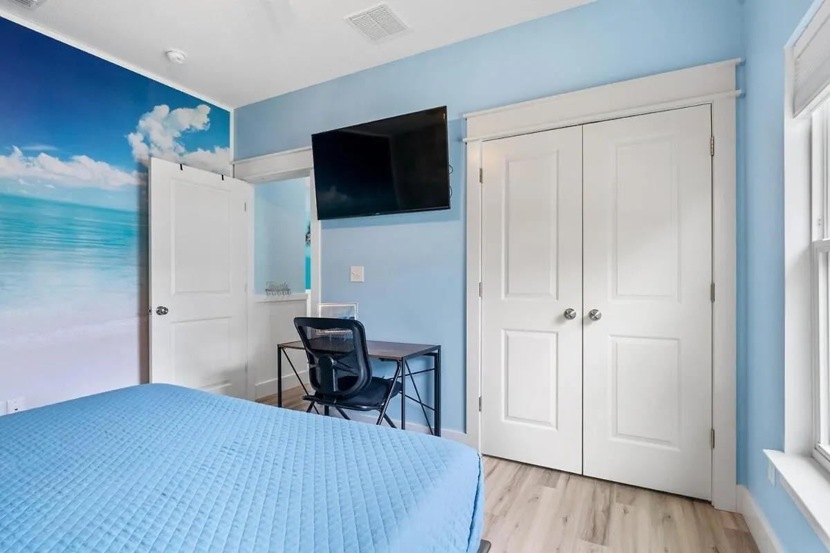 Sandcastle House Hot Tub, Od Kitchen & Game Room! Panama City Beach 0*,  United States