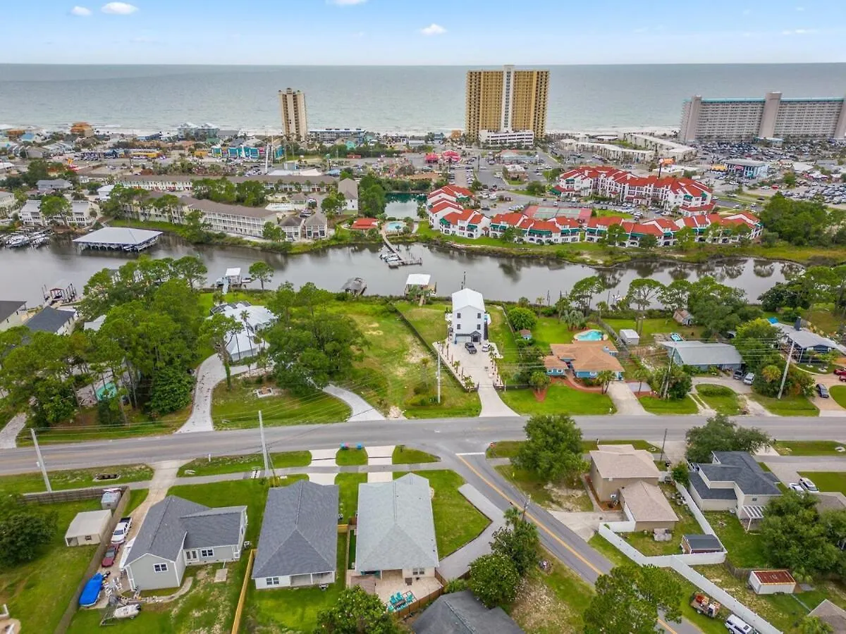 Holiday home Sandcastle House Hot Tub, Od Kitchen & Game Room! Panama City Beach