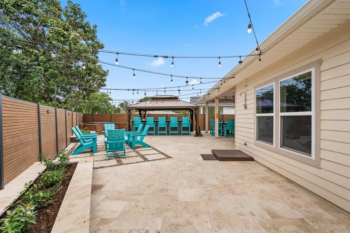 Sandcastle House Hot Tub, Od Kitchen & Game Room! Panama City Beach United States