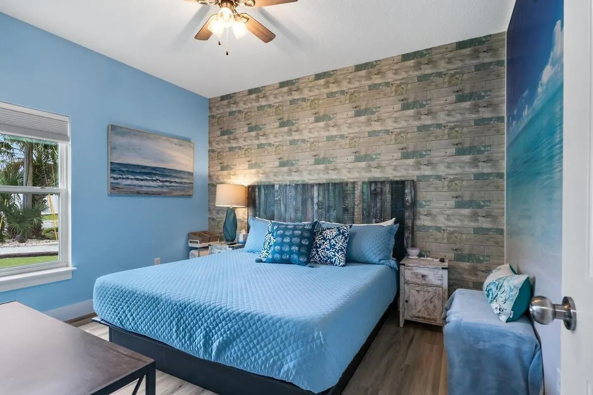 Sandcastle House Hot Tub, Od Kitchen & Game Room! Panama City Beach